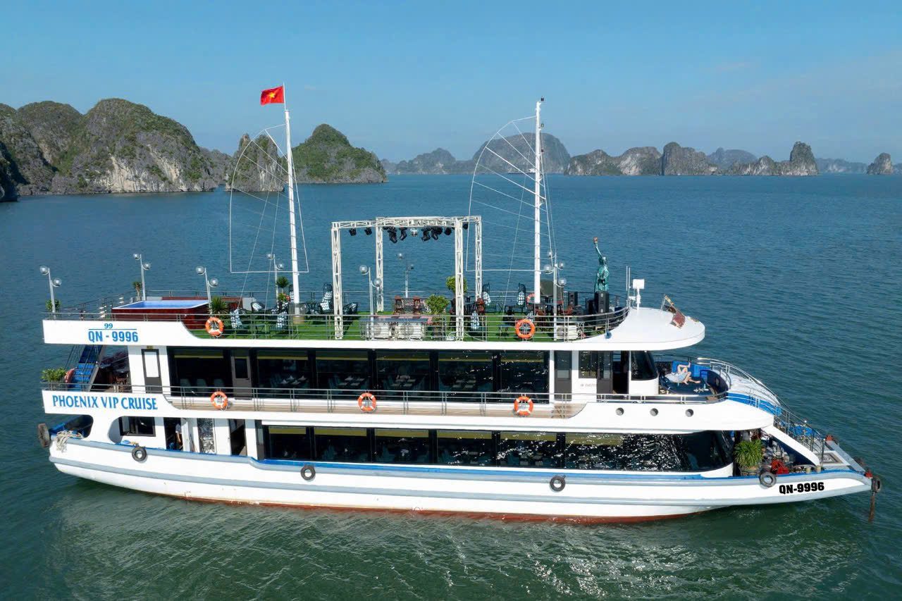 Ha Long Phoenix Premium Day Cruise from Hanoi