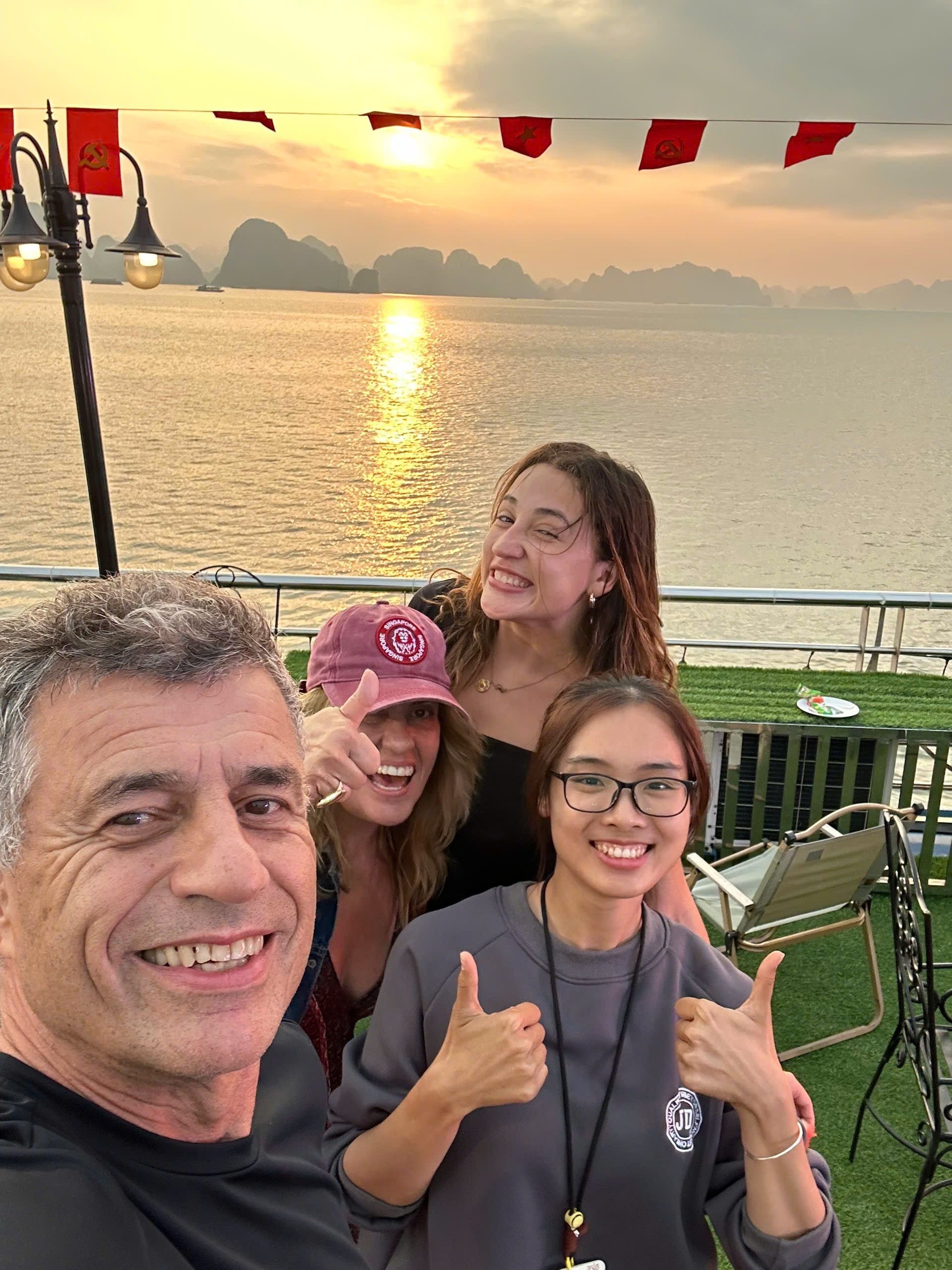 Ninh Binh – Ha Long Bay 2 Days 1 Night Tour | Hoa Lu, Trang An, Mua Cave & Ha Long Cruise
