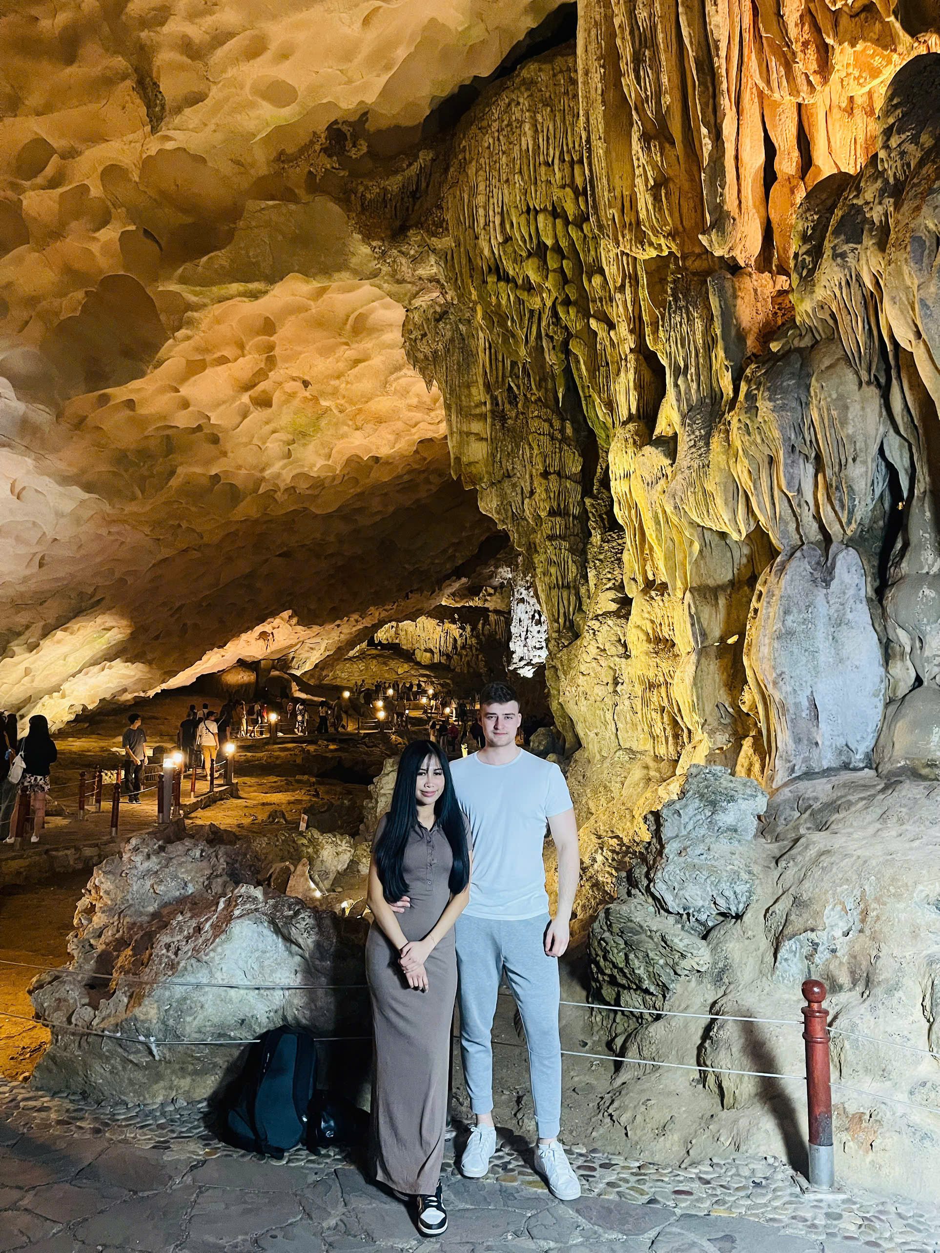 Ninh Binh – Ha Long Bay 2 Days 1 Night Tour | Hoa Lu, Trang An, Mua Cave & Ha Long Cruise